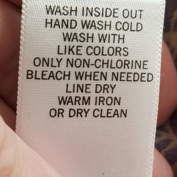 Banana Republic Sheer Violet Print Top 3/4 Sleeves and Banded Bottom Size Medium - Picture 13 of 15